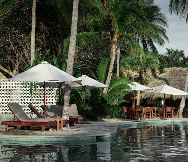 home for sale with pooñ